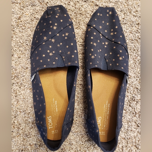 Toms Shoes - Toms Navy Stars Alpargata Flat, size 11 women's